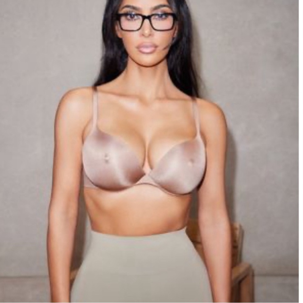 Original SKIMS nipple bra 😍